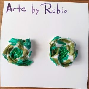 ArtebyRubio Handcrafted Stud Earrings